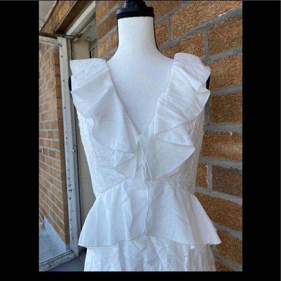 Finders keepers Kindred White Asymmetric midi dress medium - Picture 5 of 12